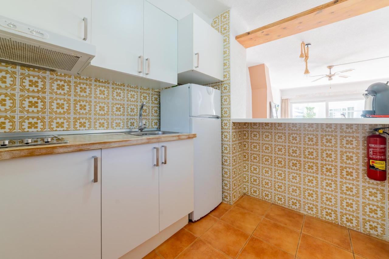 Atlas Apartments Ibiza Santa Eularia des Riu Eksteriør billede