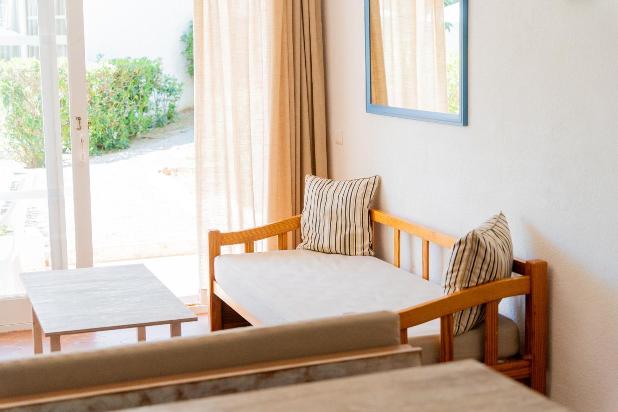 Atlas Apartments Ibiza Santa Eularia des Riu Eksteriør billede