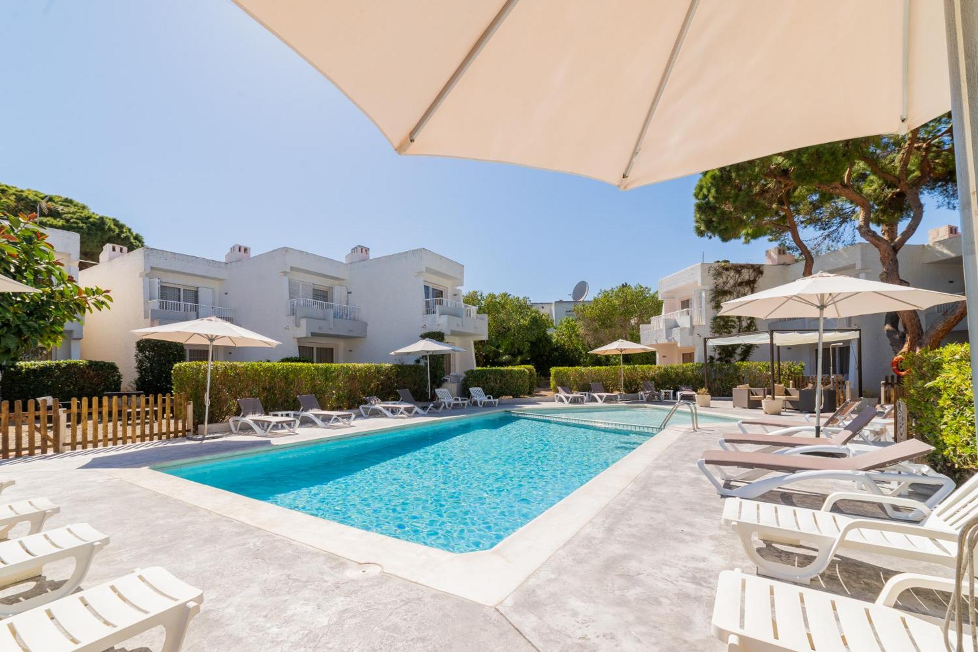 Atlas Apartments Ibiza Santa Eularia des Riu Eksteriør billede